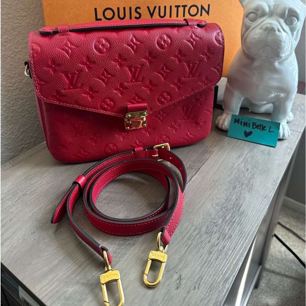 Louis Vuitton Pochette Metis